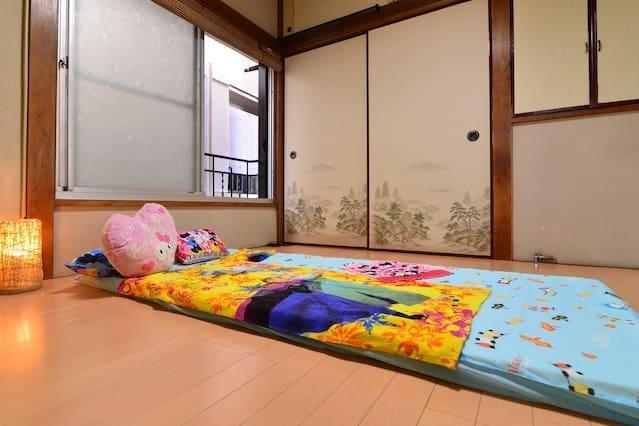 Suzuki1 In Apartment Tokyo