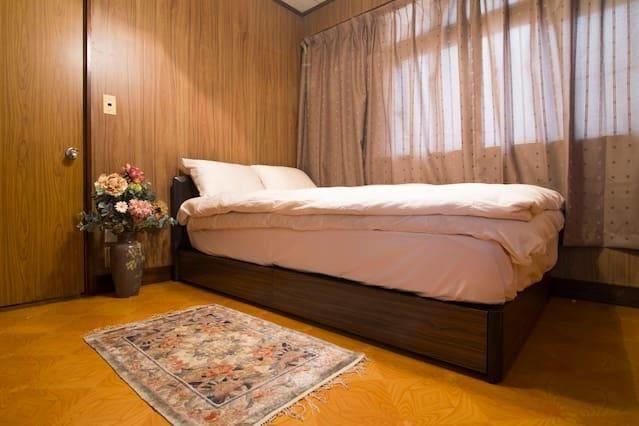 Suzuki1 In Apartment Tokyo